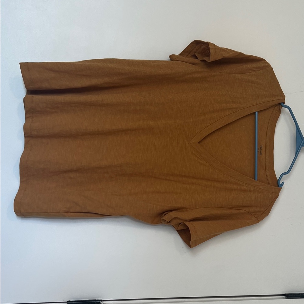 Madewell Warm Tan/Mustard V-Neck Tee